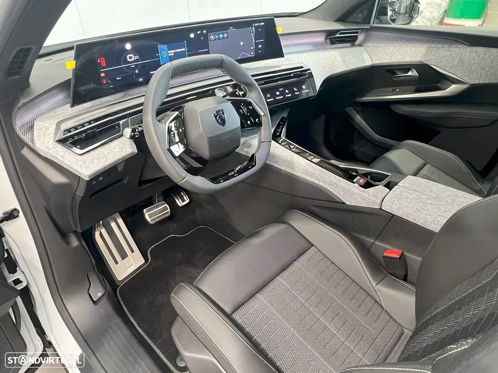 Peugeot 3008 1.2 Hybrid GT e-DCS6 - 11