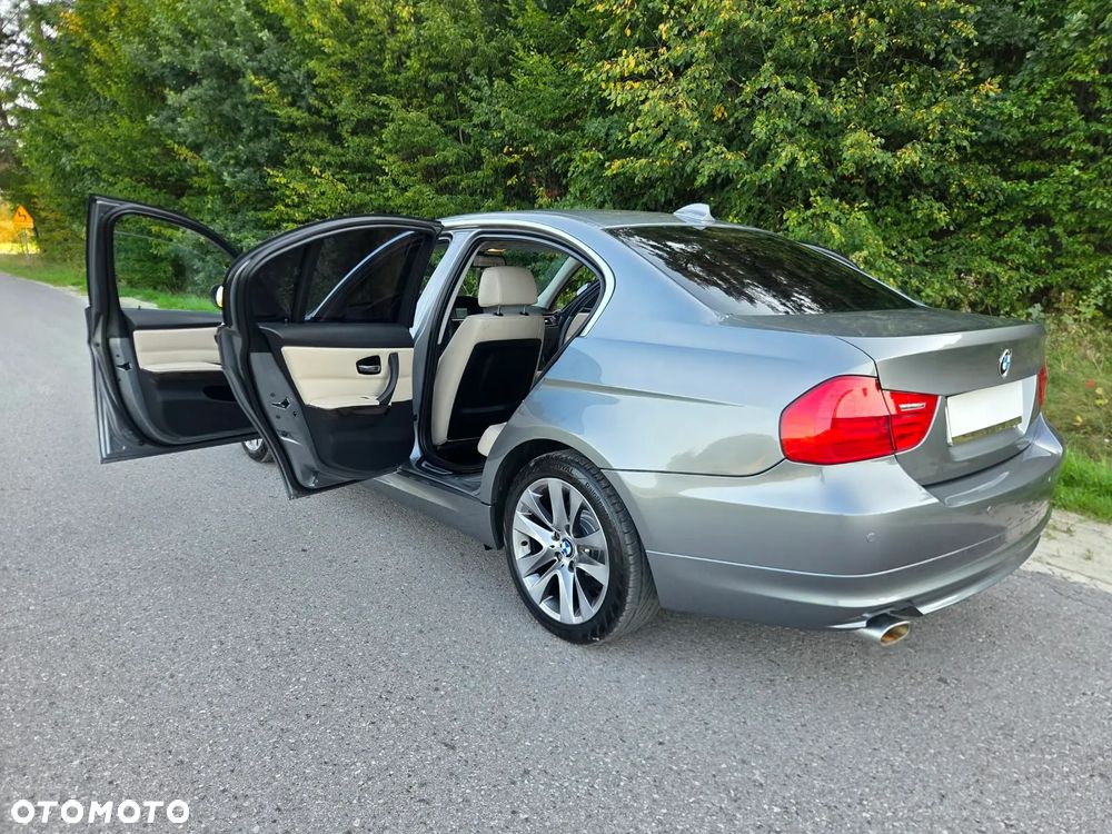 BMW Seria 3 318d - 20