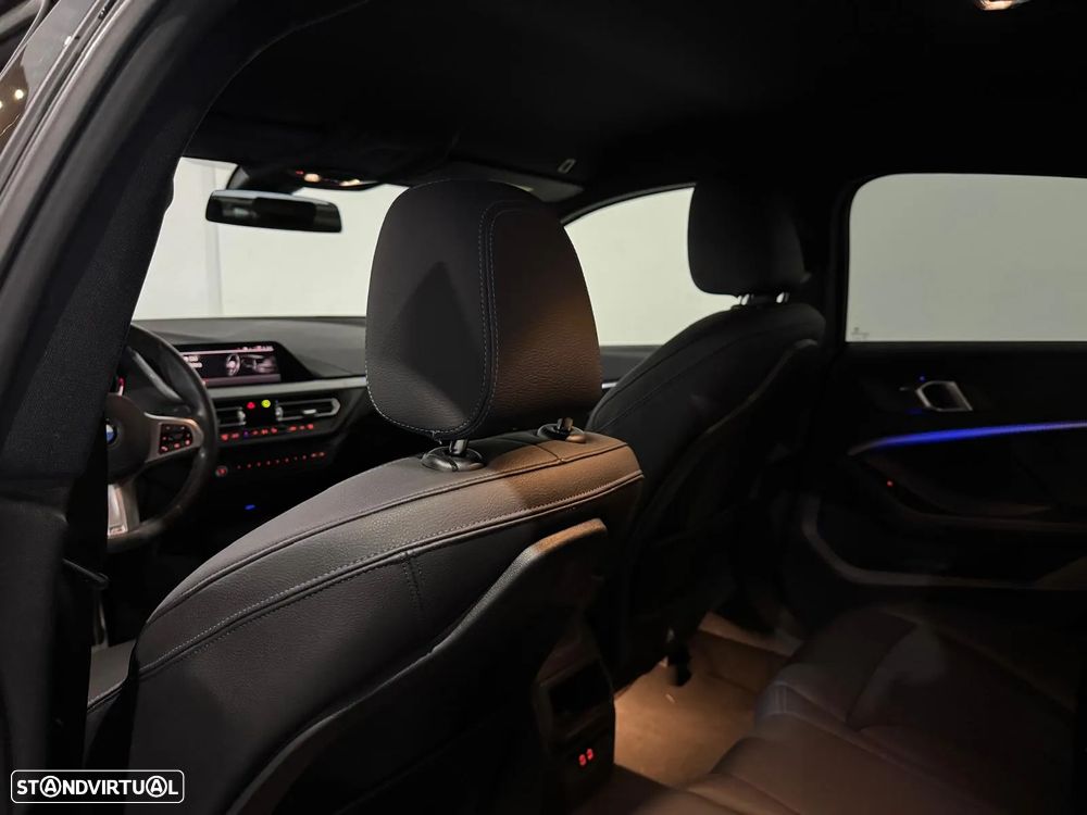 BMW 216 Gran Coupé d Pack Desportivo M - 14