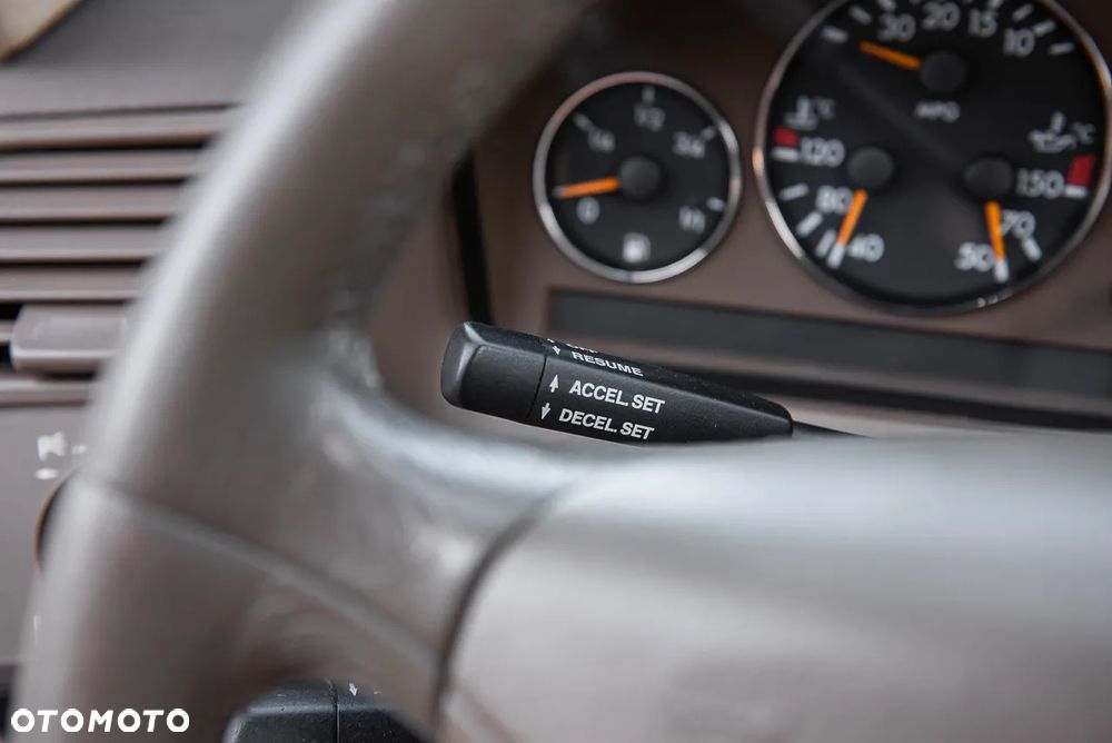 Mercedes-Benz SL 500 - 16