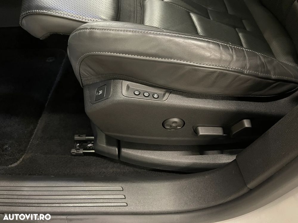 DS Automobiles DS 7 Crossback DS7 1.6 PHeV AWD 300 EAT8 OPERA - 31