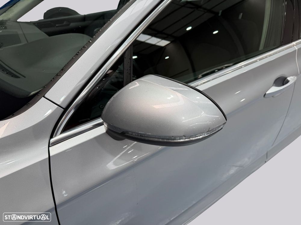 VW Passat 1.6 TDI Business DSG - 10