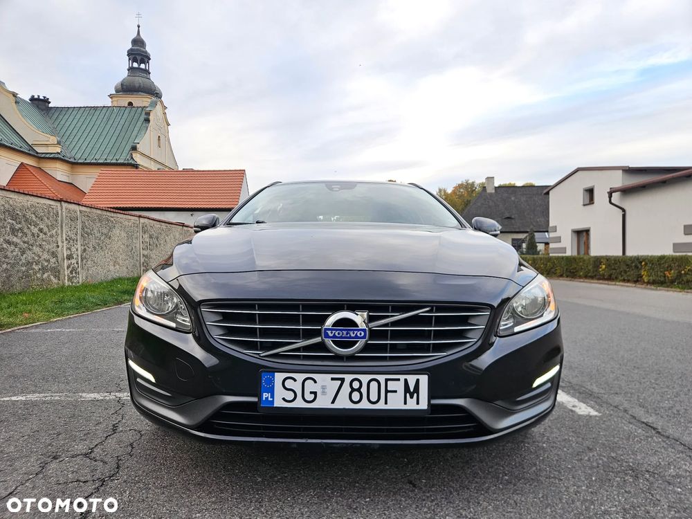 Volvo V60 D4 Drive-E Momentum - 9