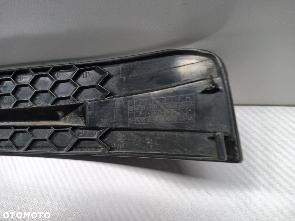 KRATKA ZDERZAKA PRZÓD PRZEDNIA PRAWA VW CRAFTER 2 7C0807246 - 4