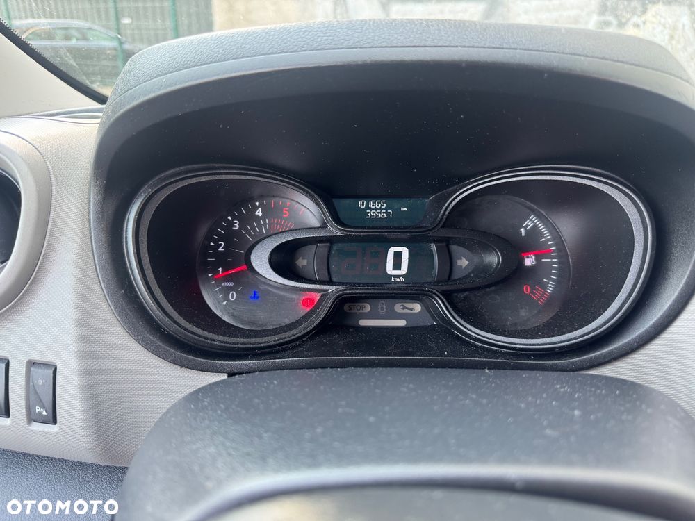 Renault Trafic - 2