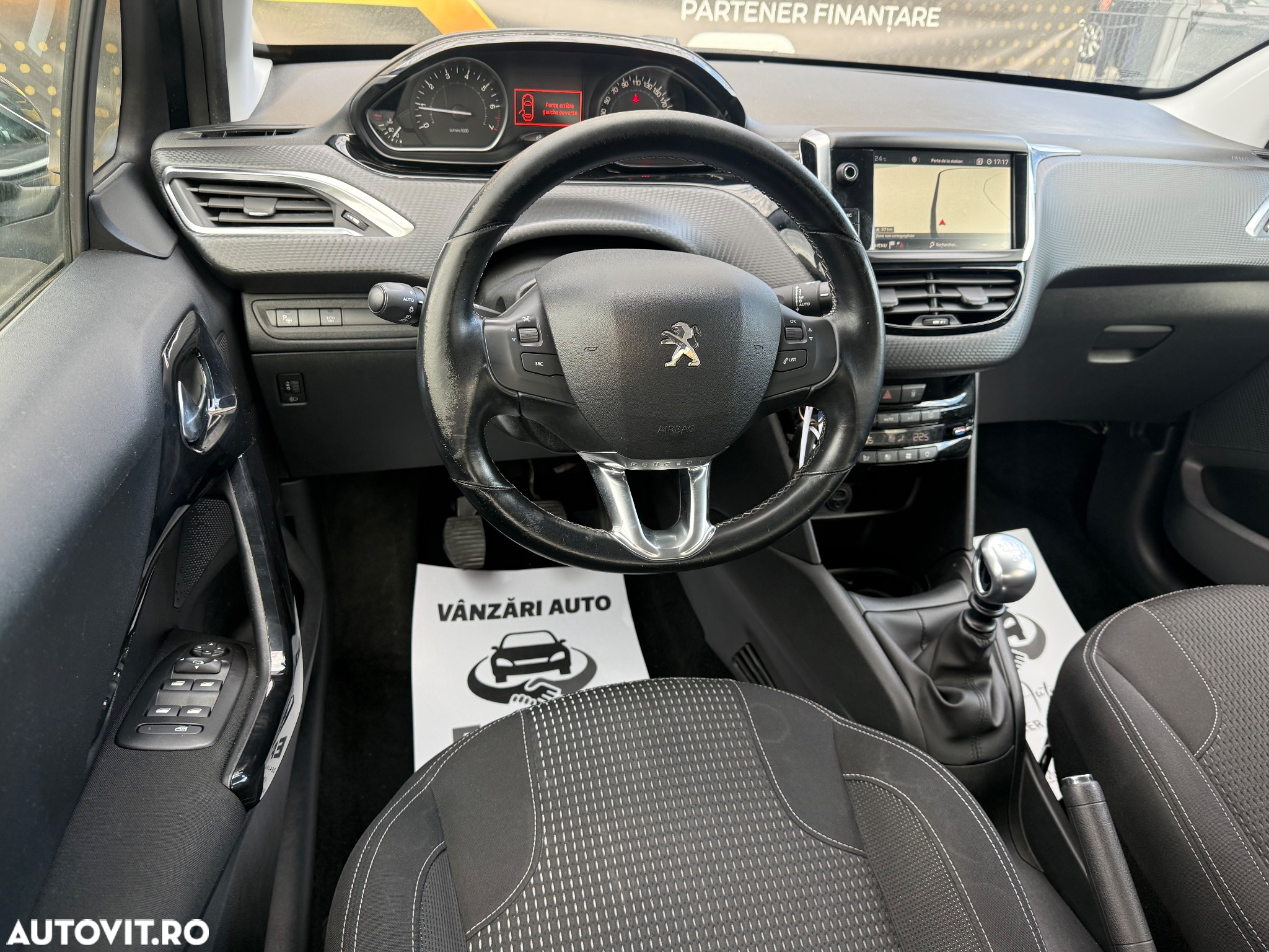 Peugeot 208 PureTech 110 Stop & Start Tech Edition - 21