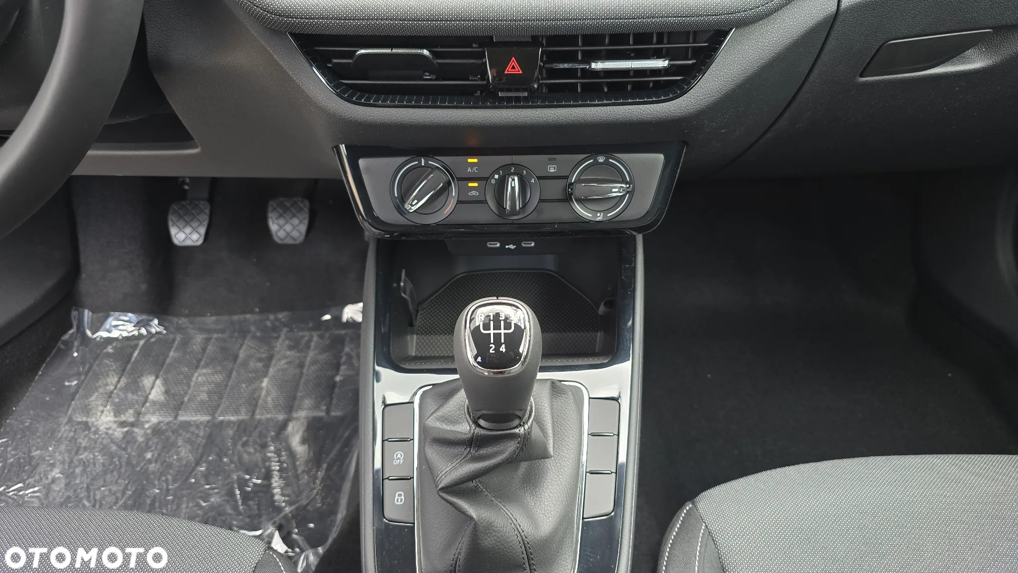 Skoda Fabia 1.0 Selection - 16