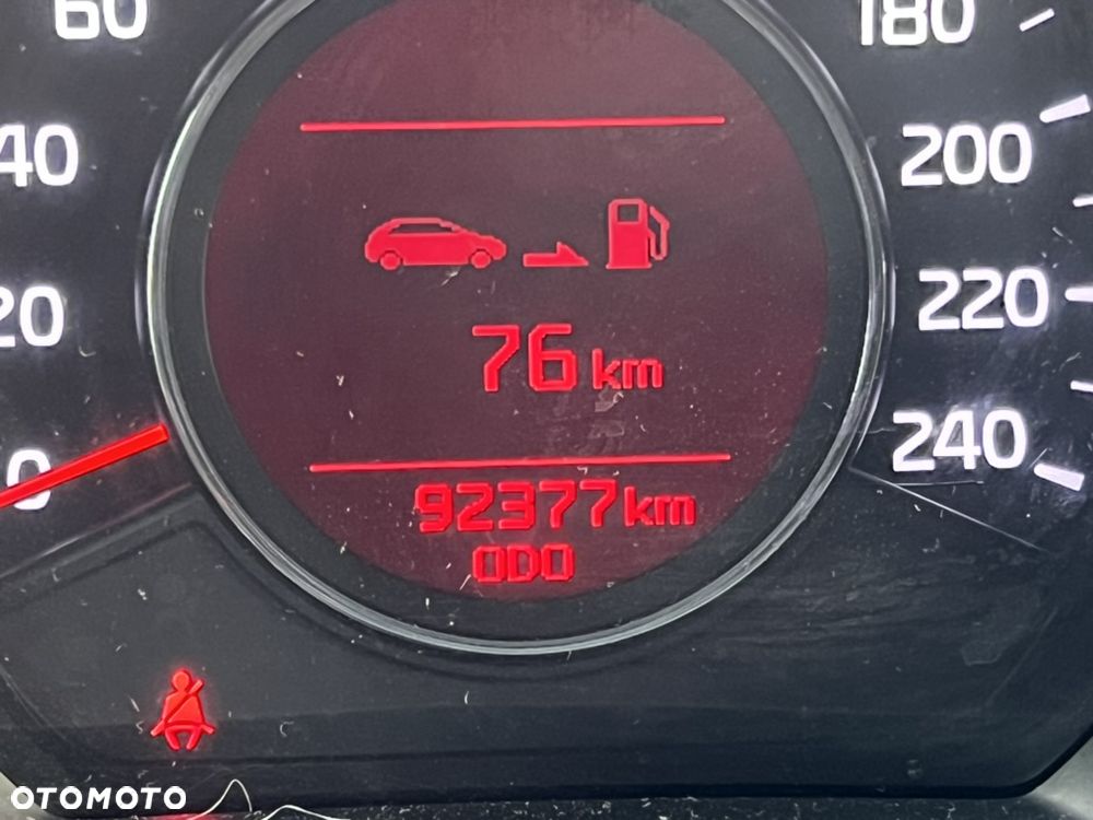 Kia Ceed 1.4 L - 13