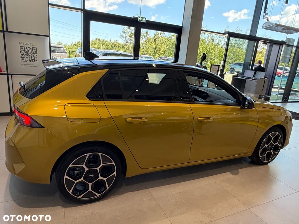 Opel Astra 1.2 T mHEV Ultimate eDTC - 10