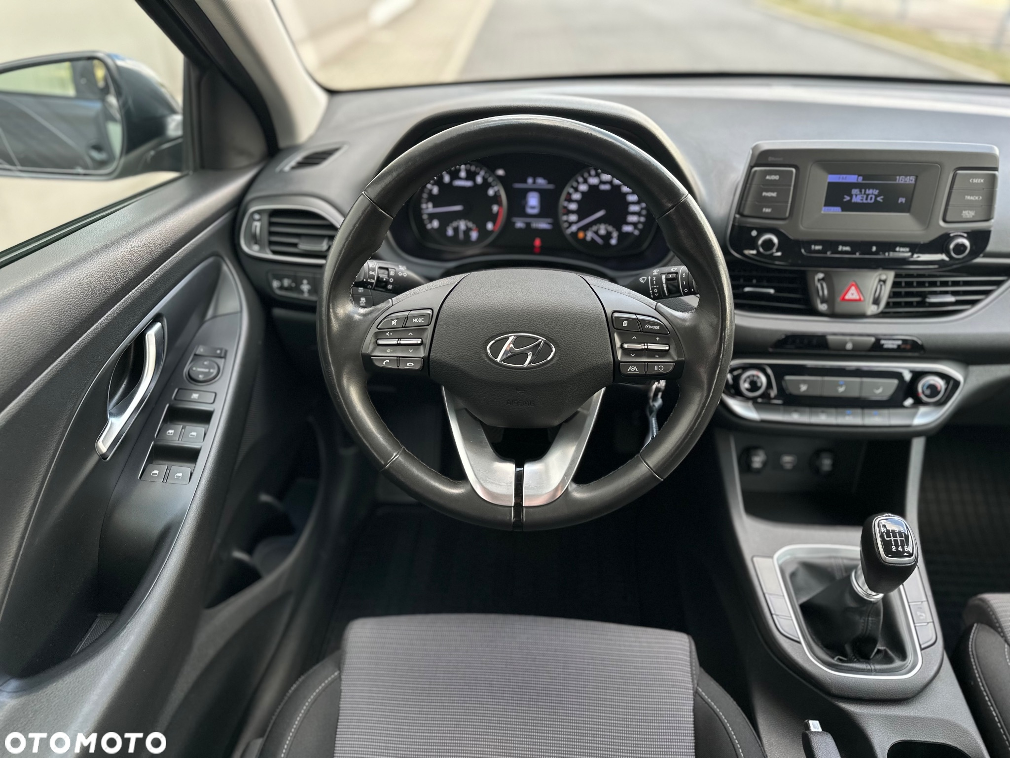Hyundai i30 1.5 DPI Classic + - 17