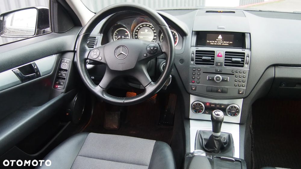Mercedes-Benz Klasa C 180 Kompressor BlueEFFICIENCY Elegance - 5