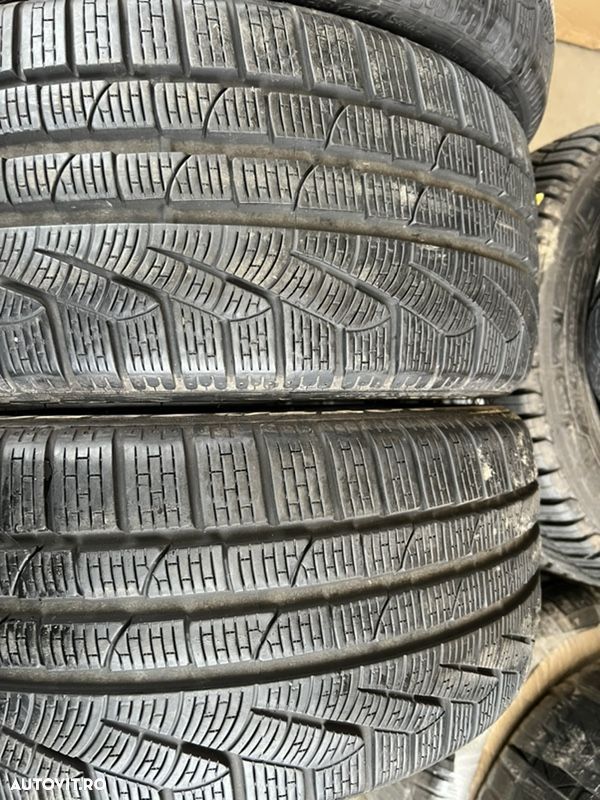 vând 4 anvelope 235/35/20 pirelli de iarnă ca noi - 3