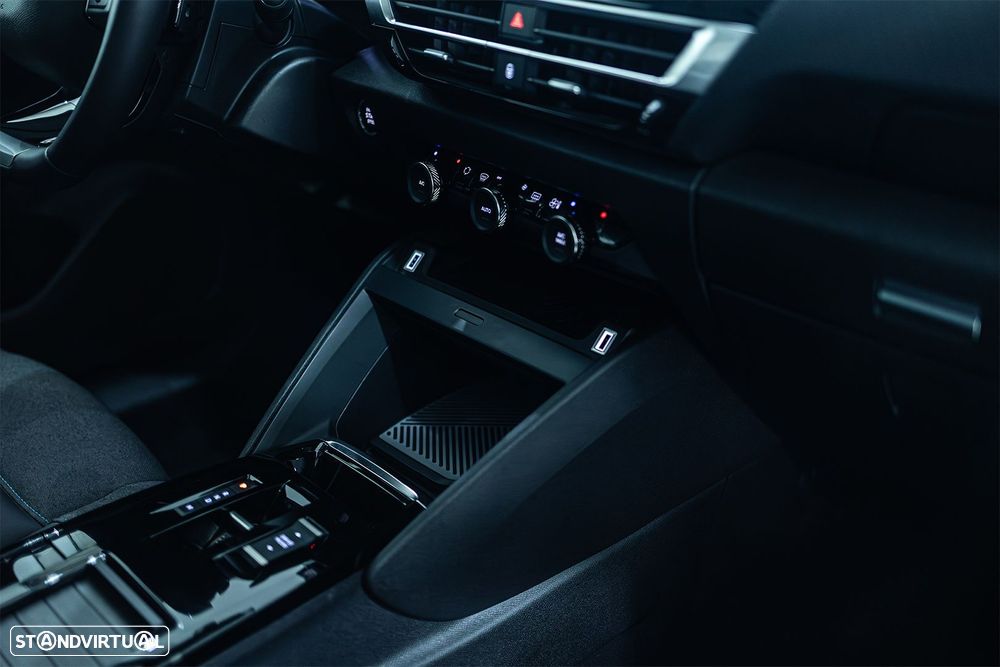 Citroën C4 X 1.2 PureTech Max EAT8 - 8