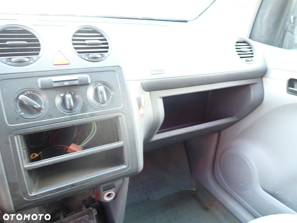 CZĘŚCI - Vw Caddy III 2K 1,9 TDI 105KM BJB 5B GQR lakier LA7W 2005r. INDEX - 10007 - 10
