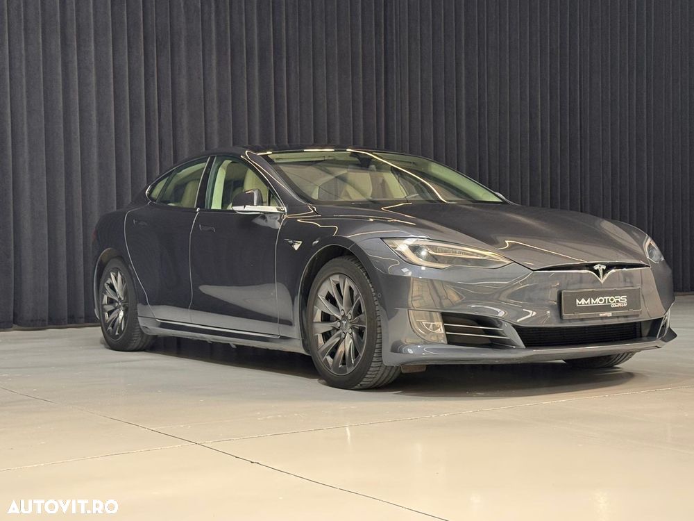 Tesla Model S 75D Allradantrieb - 4