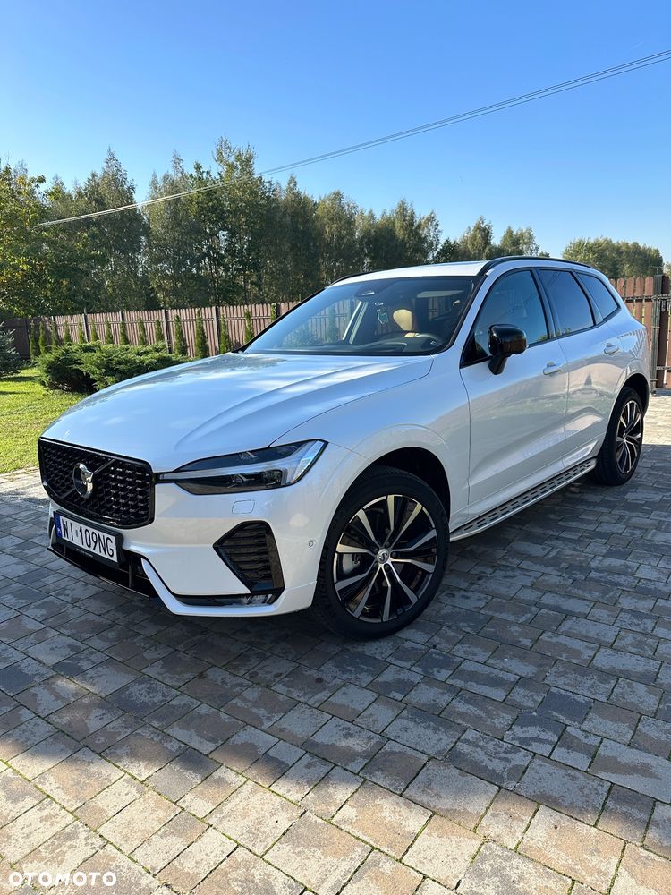 Volvo XC 60 B5 B AWD Ultimate Dark - 1