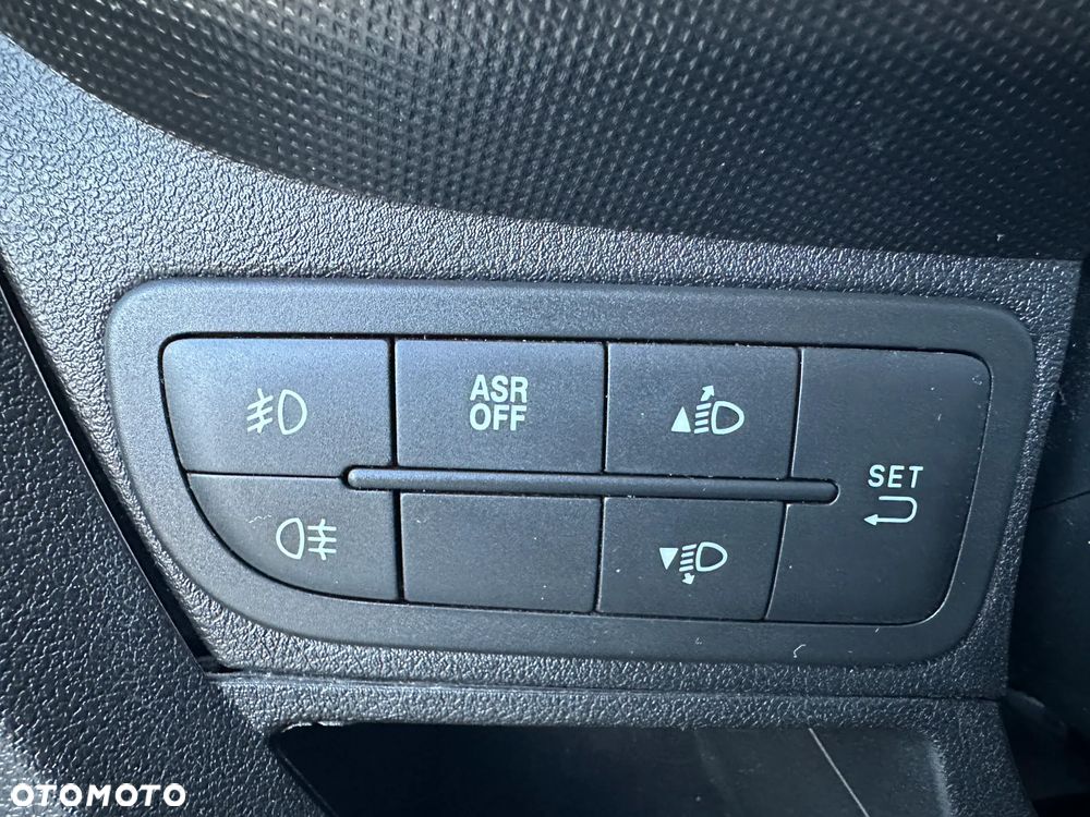 Fiat Fiorino Kombi 8V SX - 18