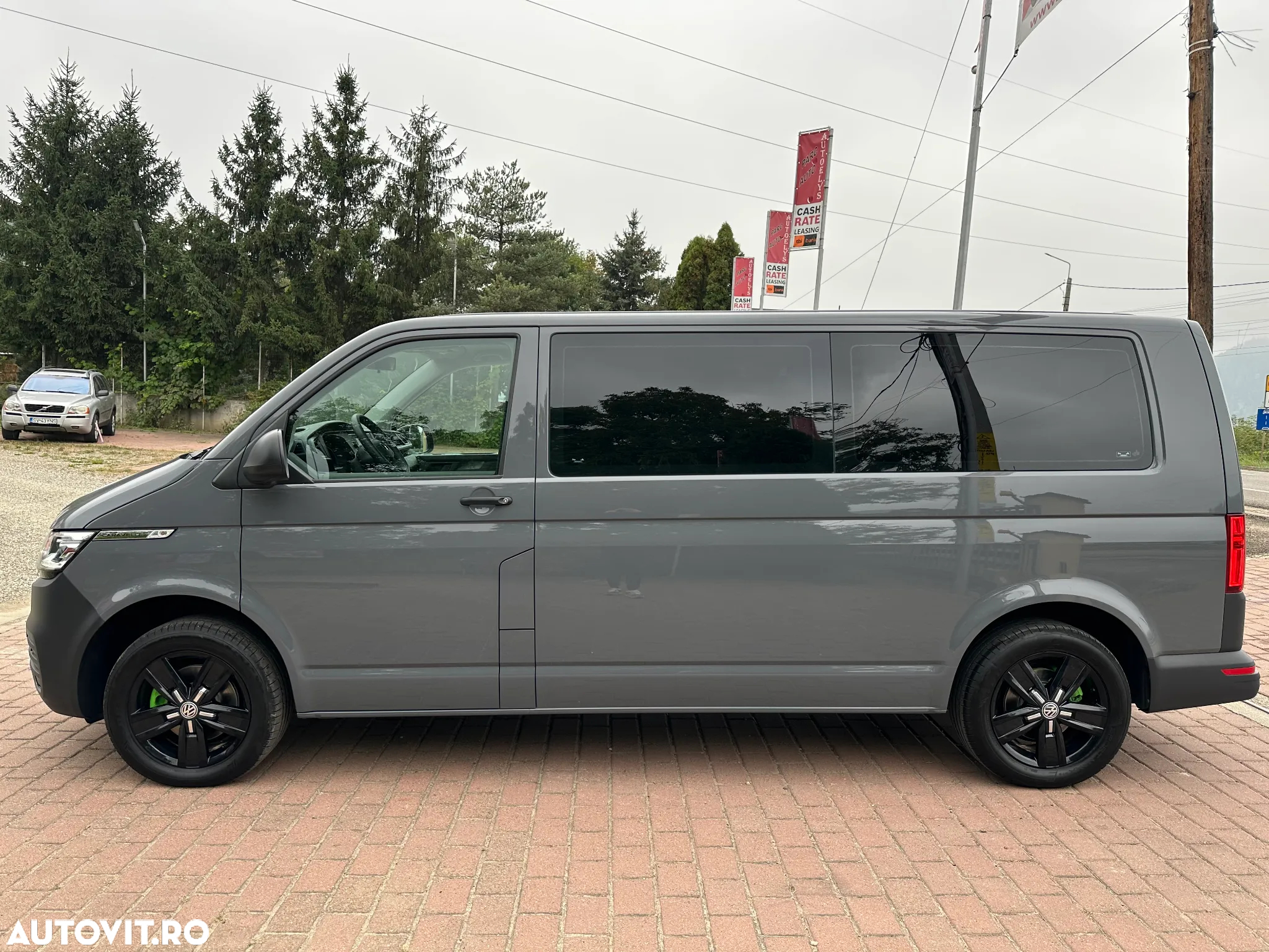 Volkswagen Caravelle - 14