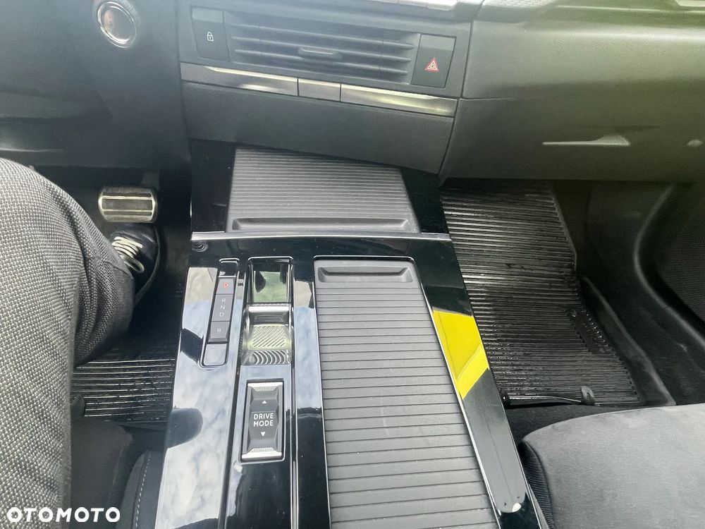 Opel Astra Ultimate - 10