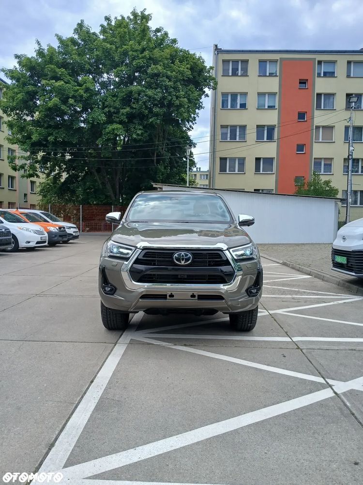 Toyota Hilux 2.8 D-4D mHEV Double Cab Executive 4x4 - 6