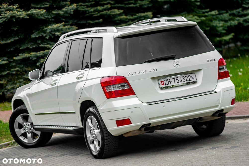 Mercedes-Benz GLK 250 CDI DPF 4Matic BlueEFFICIENCY 7G-TRONIC SPORT EDITION - 17
