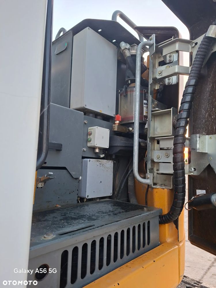 Liebherr R914 COMPACT - 16