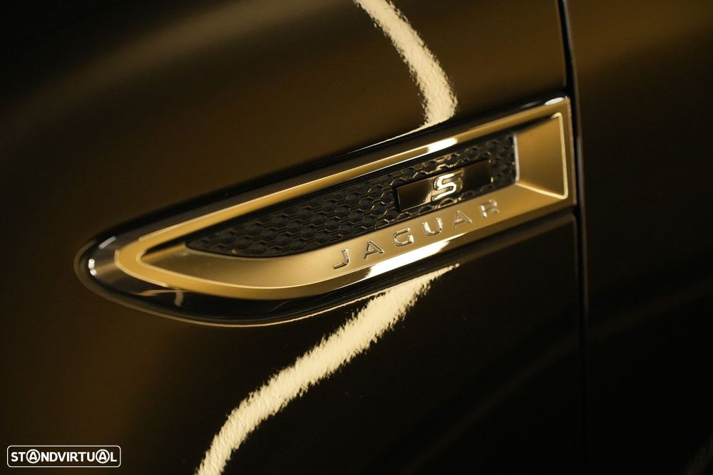 Jaguar E-Pace 2.0 i4D AWD Aut. - 3