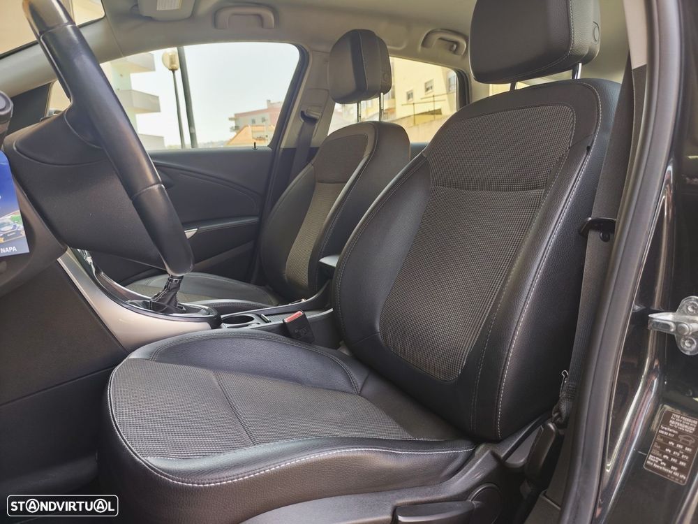 Opel Astra Sports Tourer 1.7 CDTi Executive S/S - 6