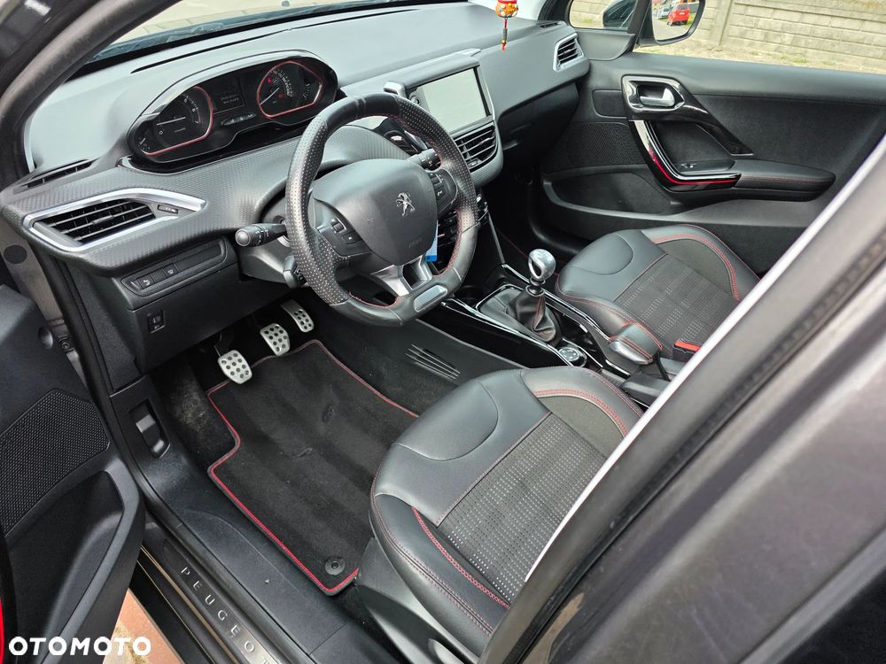 Peugeot 2008 PureTech 130 Stop&Start GT-Line Edition - 11