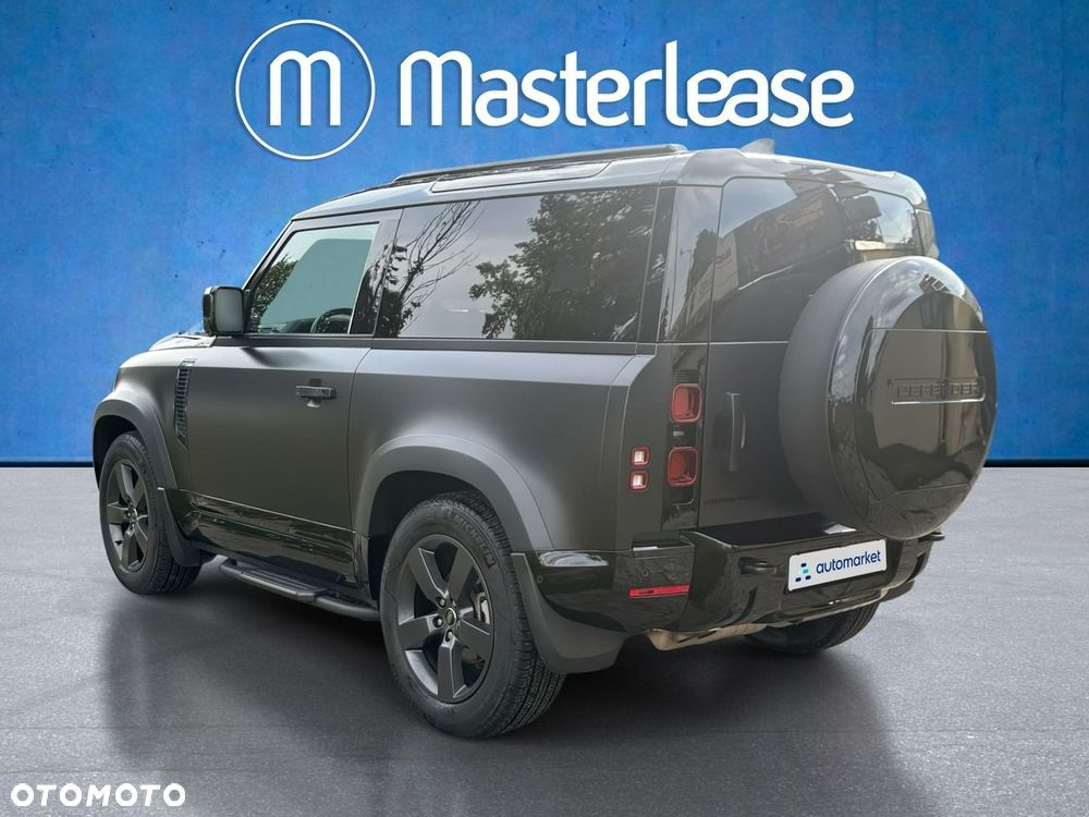Land Rover Defender - 7