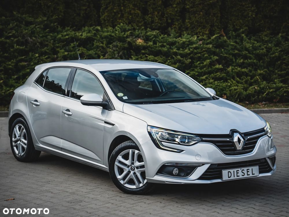 Renault Megane 1.5 Blue dCi Limited - 9