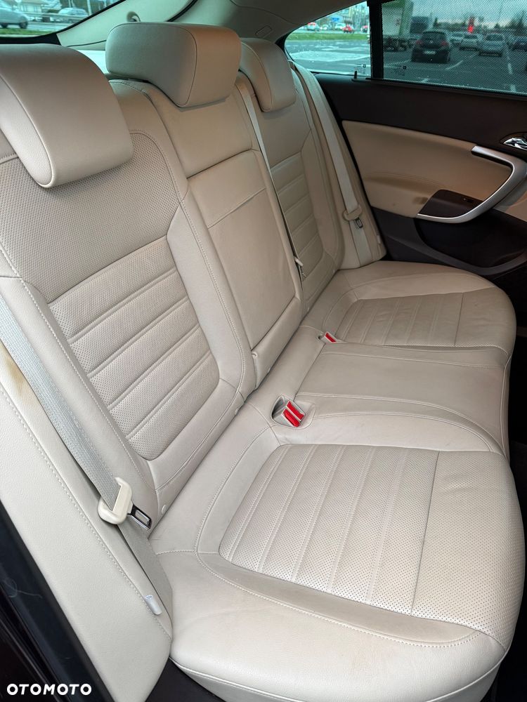 Opel Insignia 2.0 Bi Turbo CDTI 4x4 - 16