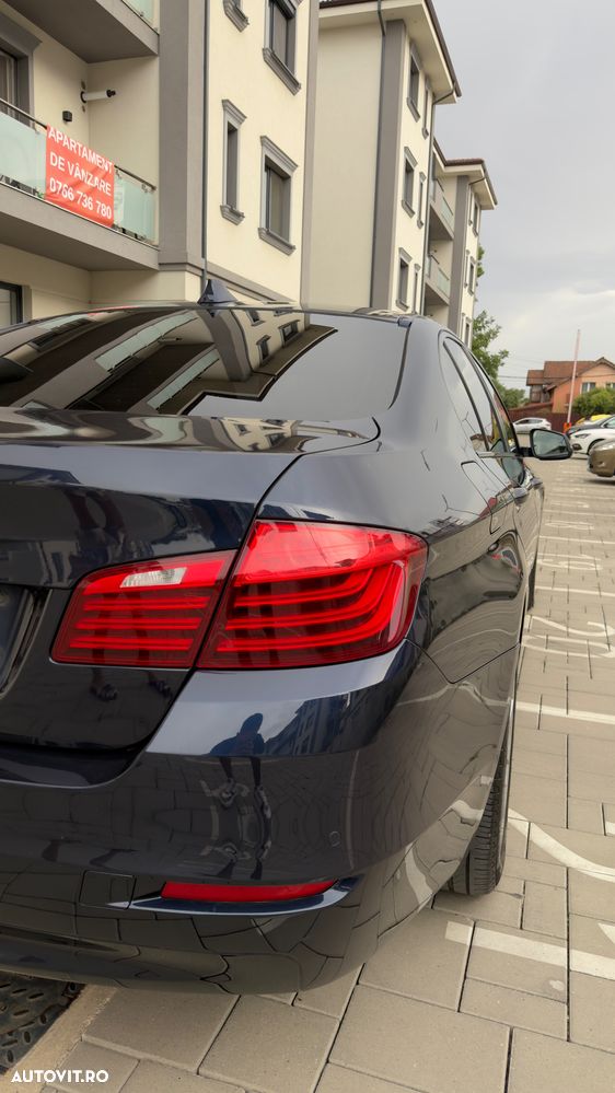 BMW Seria 5 525d xDrive AT - 3