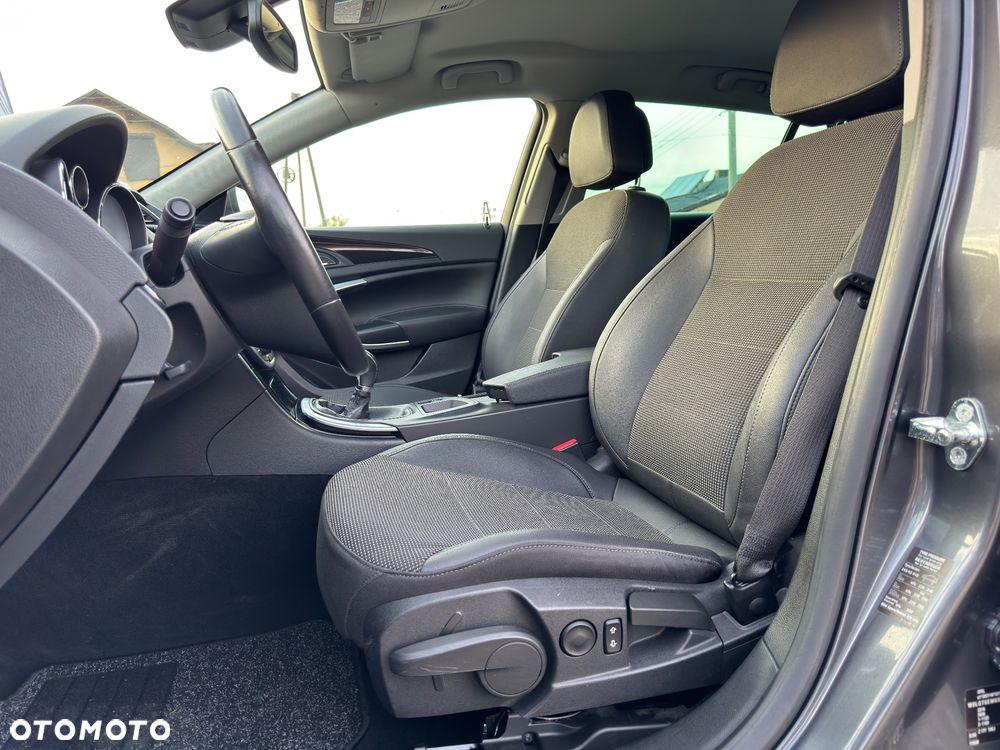 Opel Insignia 2.0 CDTI - 16