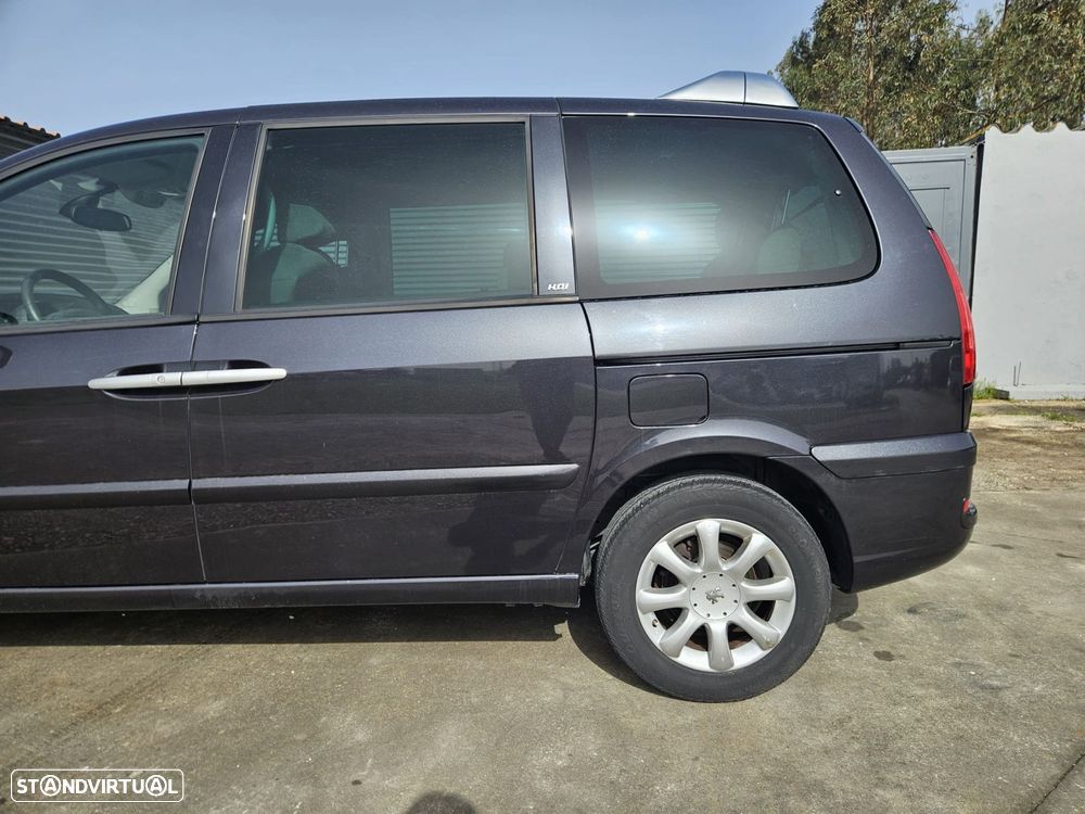 Peugeot 807 2.2 HDi Navteq - 15