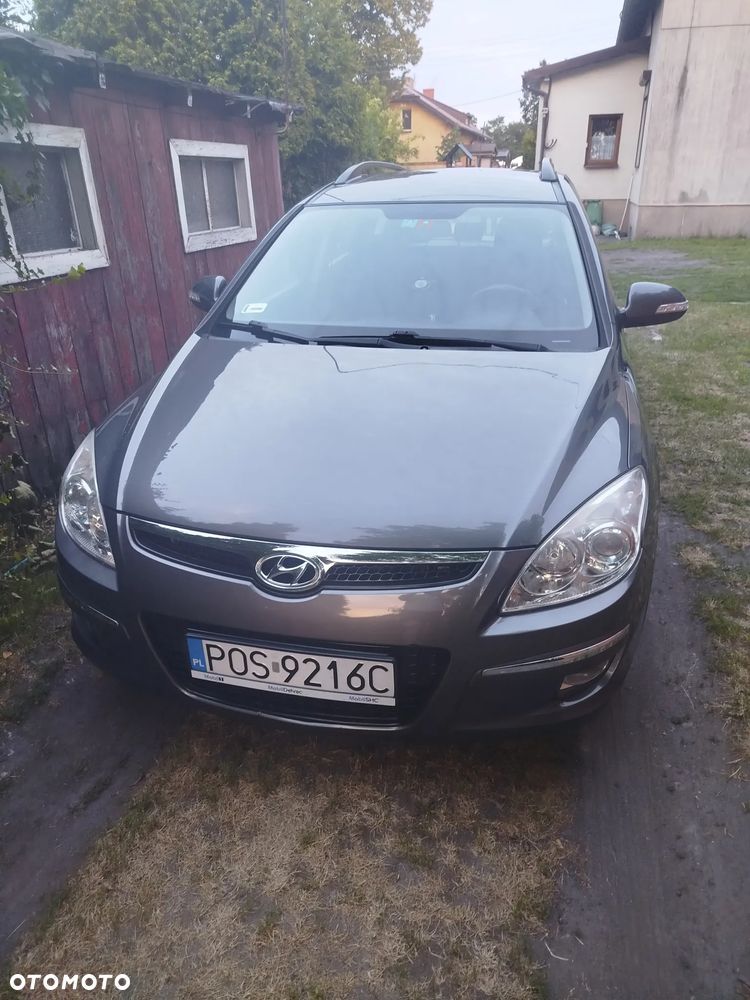 Hyundai i30 1.6 CRDi Base + - 1