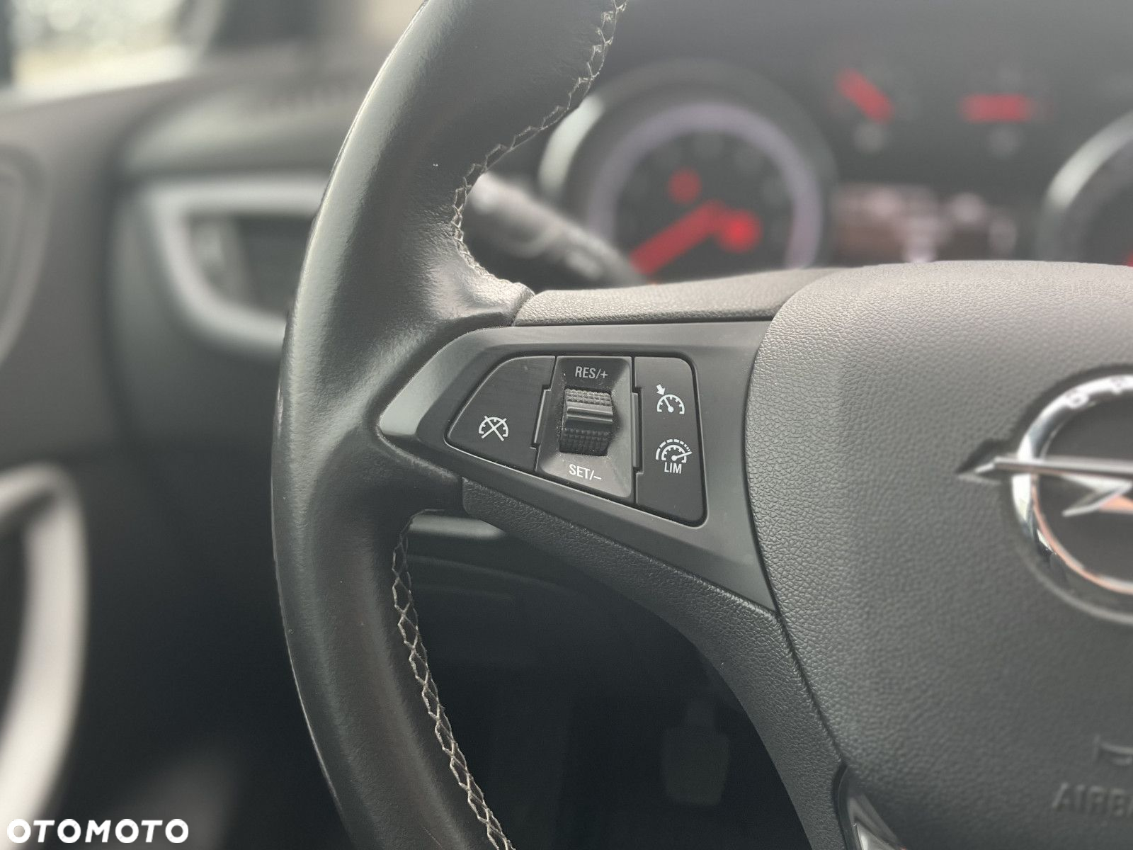 Opel Astra - 6