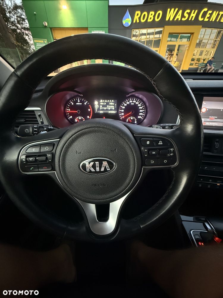 Kia Optima 1.7 CRDI L DCT - 10