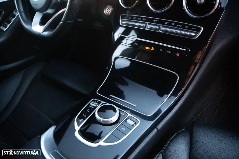 Mercedes-Benz C 300 de AMG Line - 25