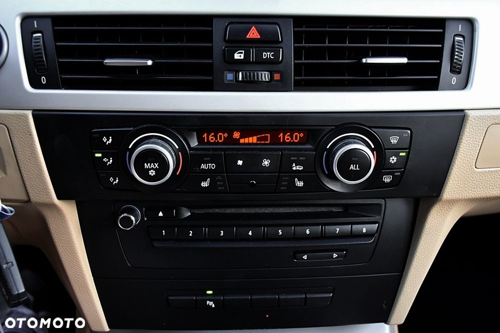 BMW Seria 3 320i Edition Sport - 23