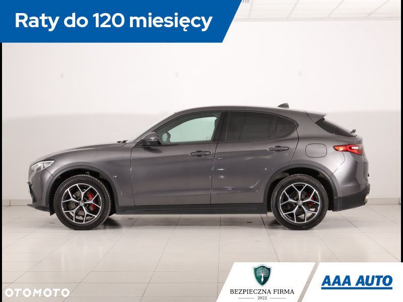 Alfa Romeo Stelvio - 3