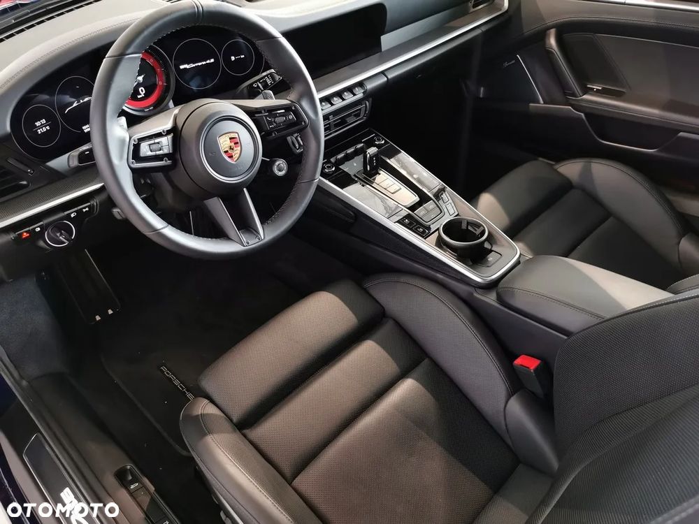 Porsche 911 Carrera 4S Cabrio - 13