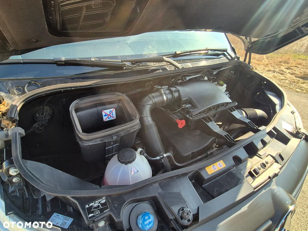 Mercedes-Benz Sprinter - 16