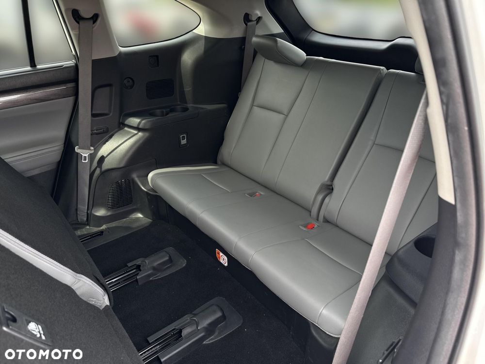 Toyota Highlander - 12