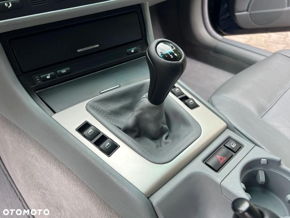 BMW Seria 3 - 32