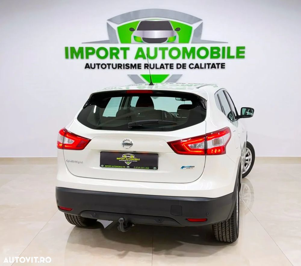 Nissan Qashqai 1.6 DCI N-Connecta - 16