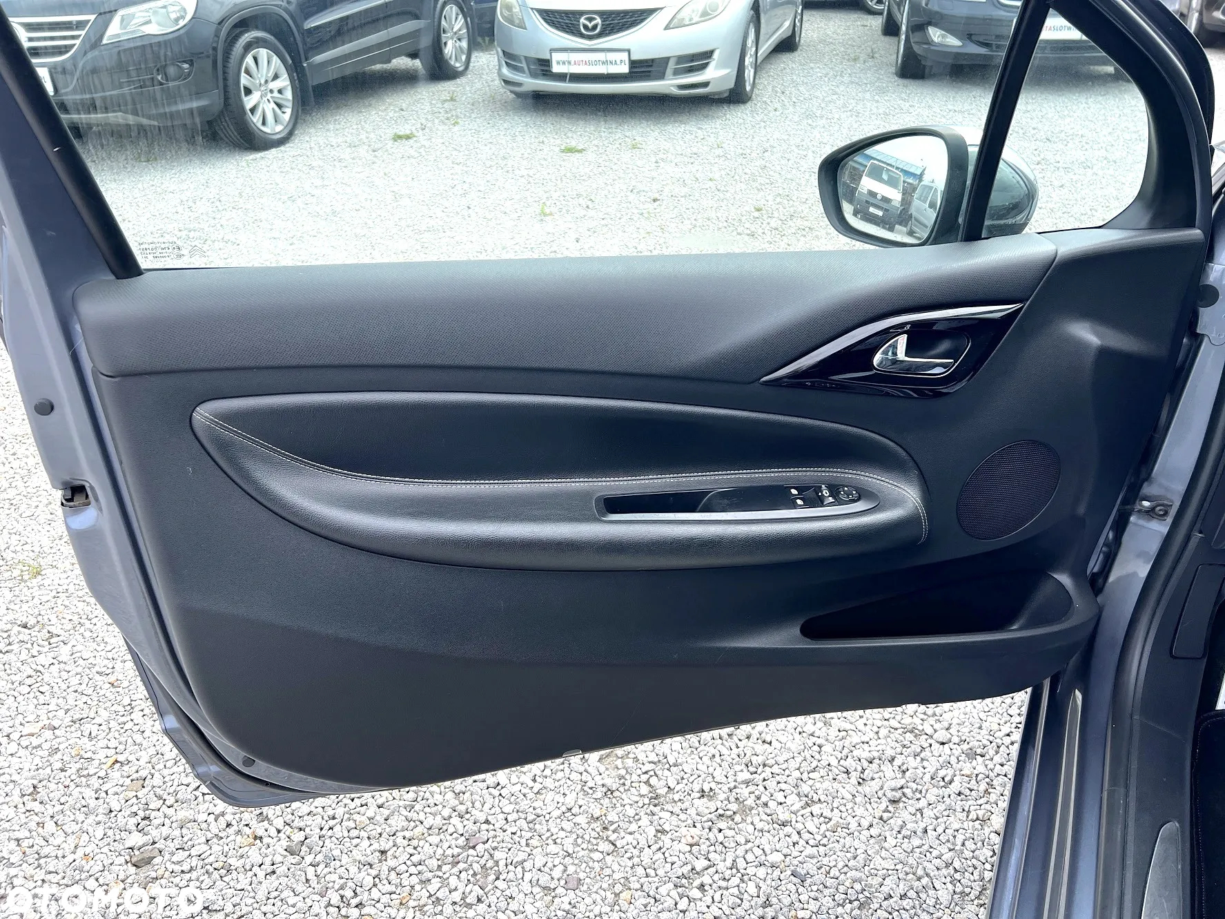 Citroën DS3 1.6 HDi SportChic - 17