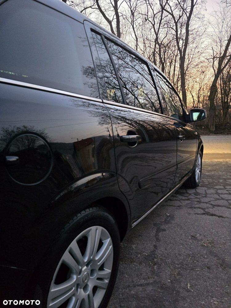 Opel Zafira 1.8 Cosmo - 19