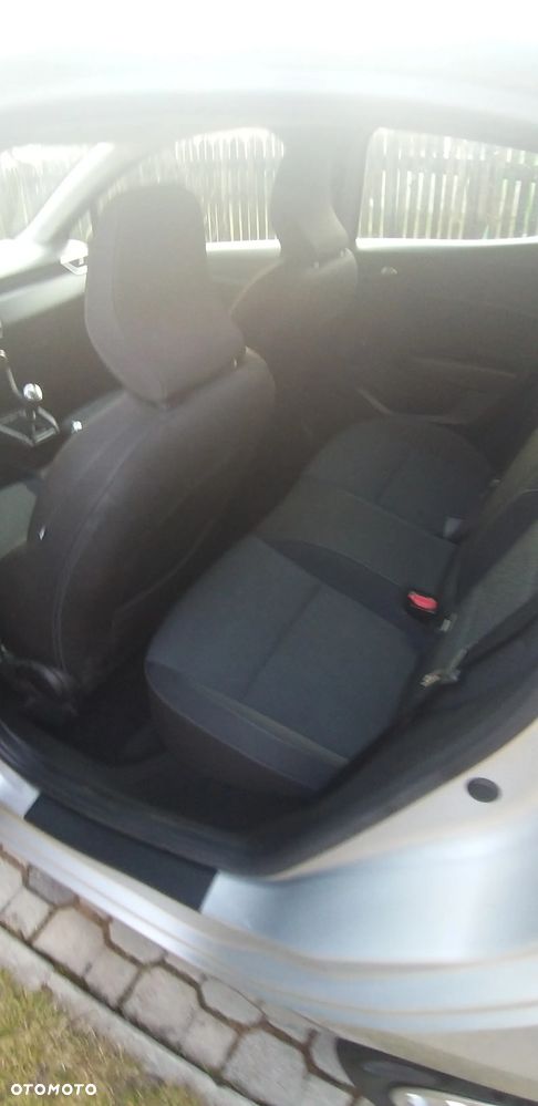 Renault Clio 1.0 TCe Evolution - 15