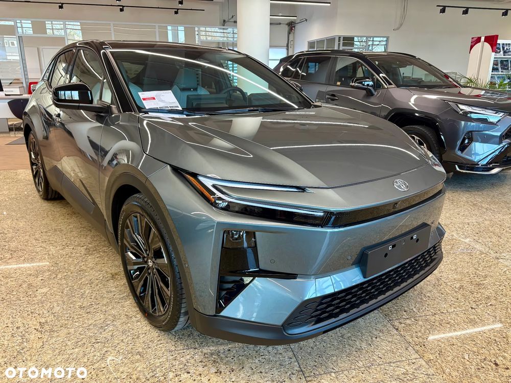 Toyota C-HR+ - 1